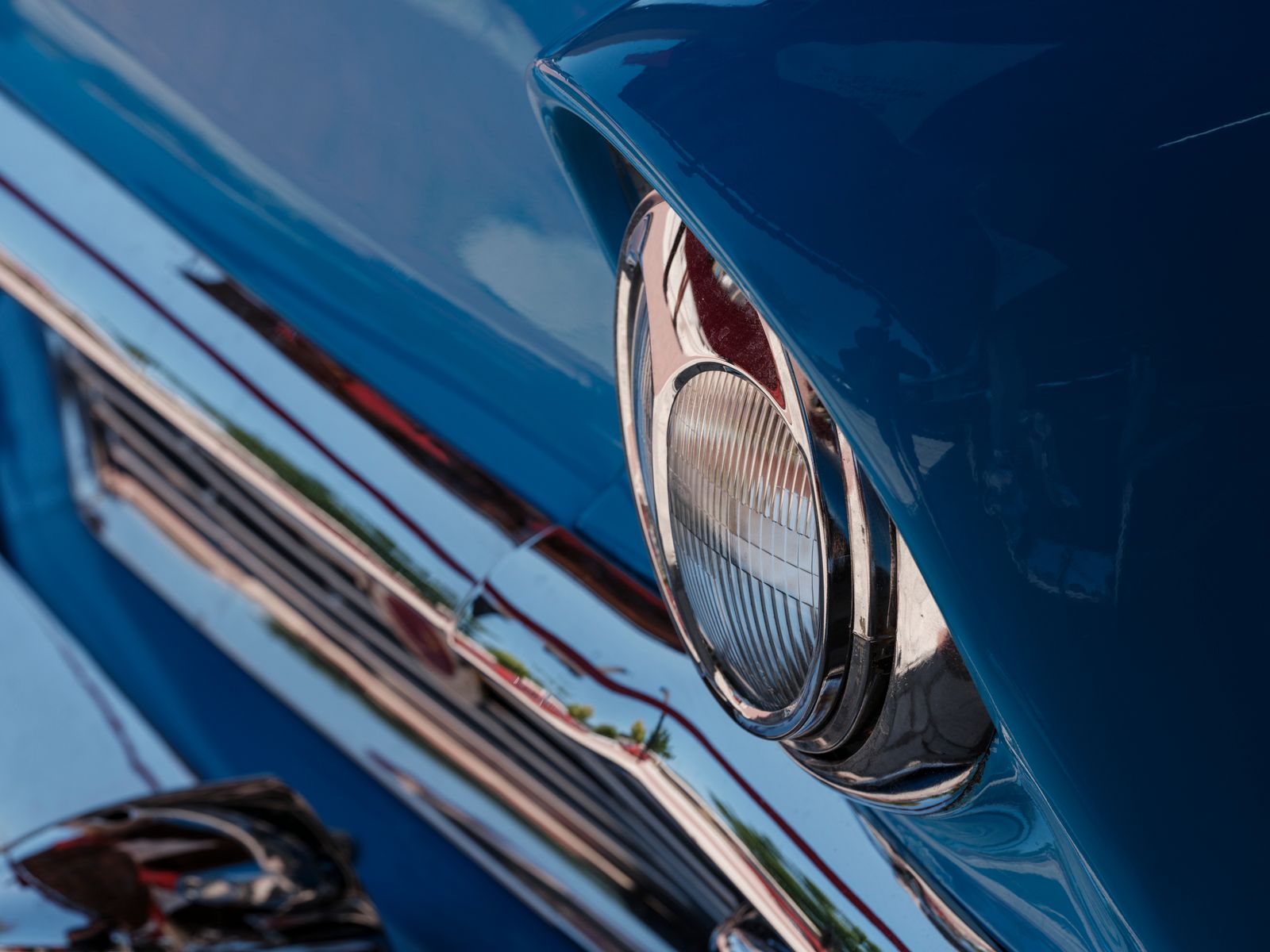 Deep gloss on a freshly polished panel